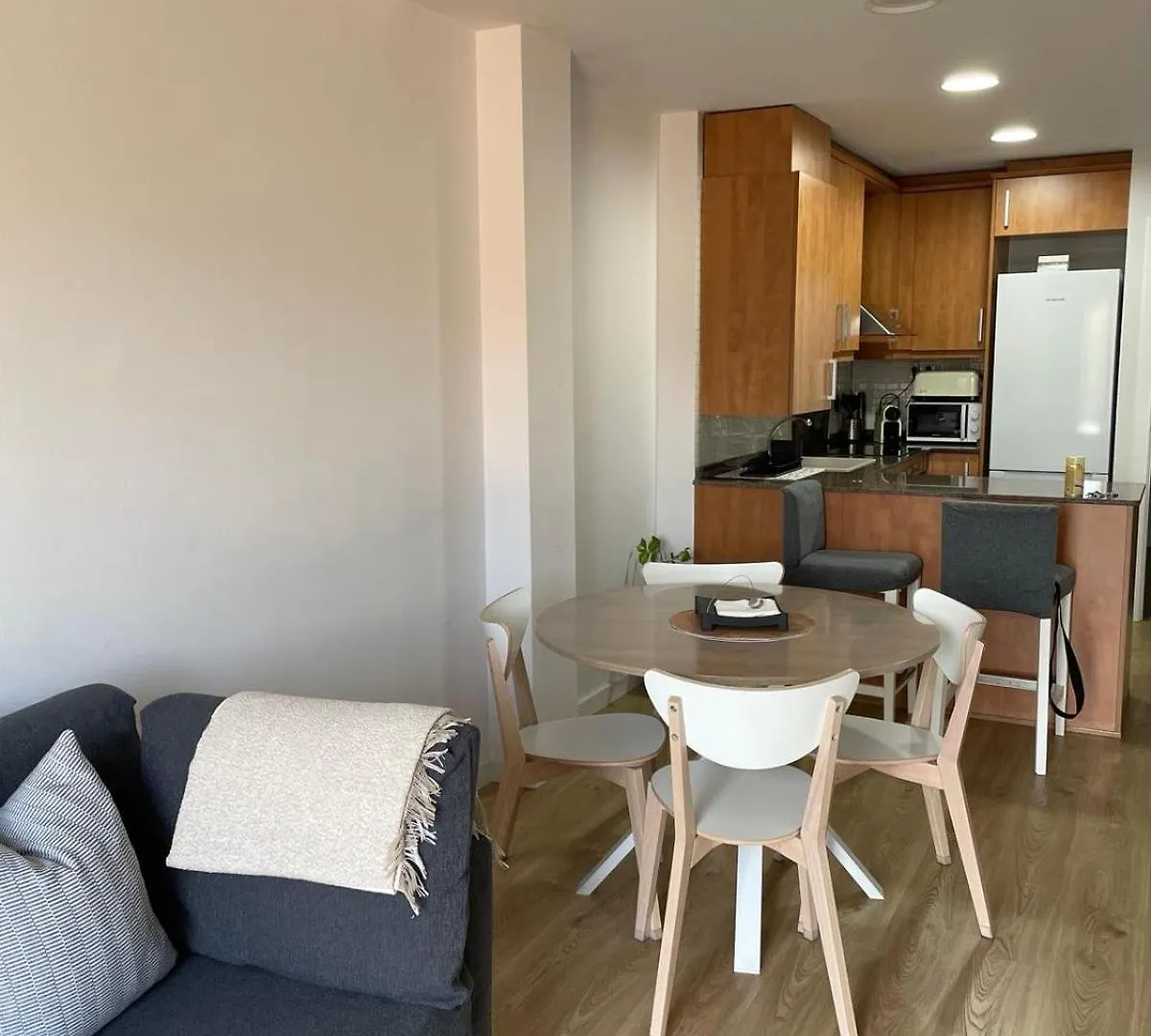 Acogedor Apartamento Vallparadis Con Parking Terrassa Apartment
